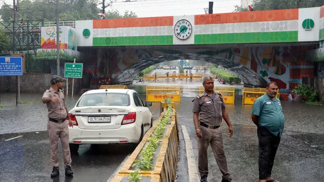 delhi-traffic-advisory-minto-bridge-closed-till-sept-2-for-repair-works-of-deep-potholes-check-alternate-routes
